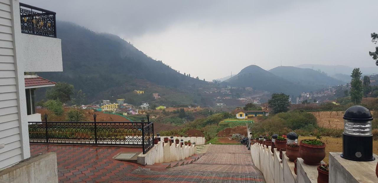 Atrium Grande Hotel Ooty Exterior photo